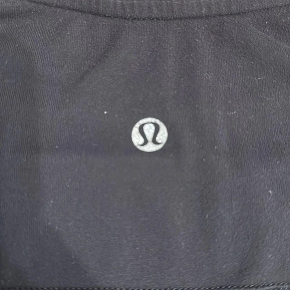 Lululemon long Sleeve
Black M - Picture 6 of 12